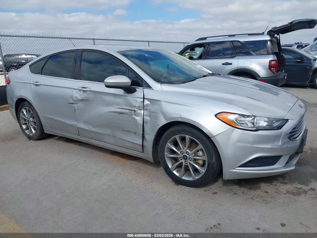 2017 Ford Fusion Hybrid Se მანქანა იყიდება აუქციონზე, vin: 3FA6P0LU2HR336643, აუქციონის ნომერი: 44500856