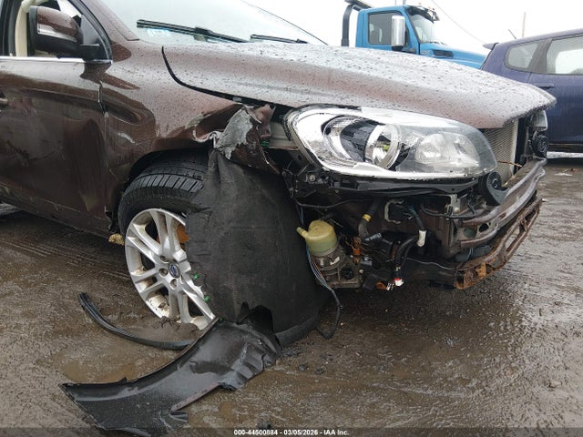 2014 VOLVO XC60 YV4940DZ2E2519757 Photo 5