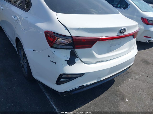 3KPF24AD3ME400189 KIA Forte Lxs