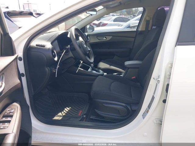 3KPF24AD3ME400189 KIA Forte Lxs
