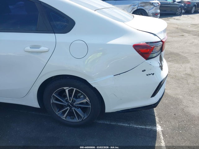3KPF24AD3ME400189 KIA Forte Lxs