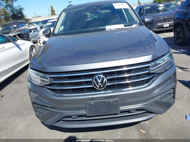 44500894 :رقم المزاد ، 3VVRB7AX4PM120740 vin ، 2023 Volkswagen Tiguan 2.0t S مزاد بيع
