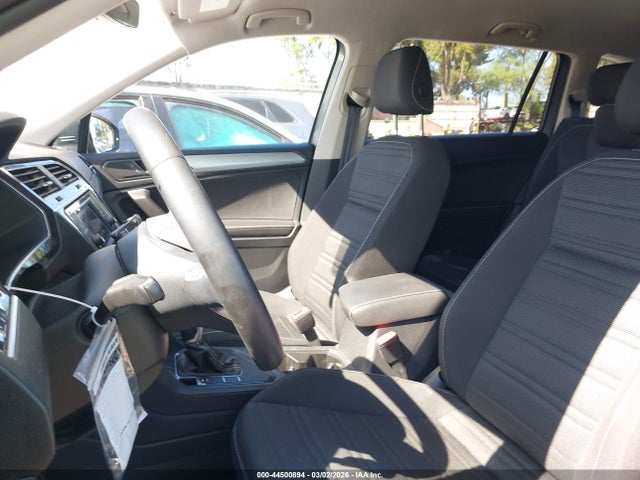 44500894 :رقم المزاد ، 3VVRB7AX4PM120740 vin ، 2023 Volkswagen Tiguan 2.0t S مزاد بيع