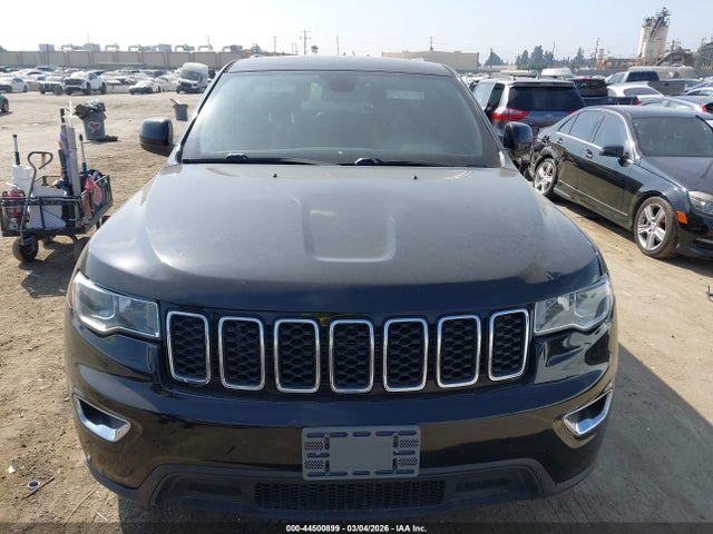 1C4RJEAG5JC450997 Jeep Grand Cherokee Laredo 4x2