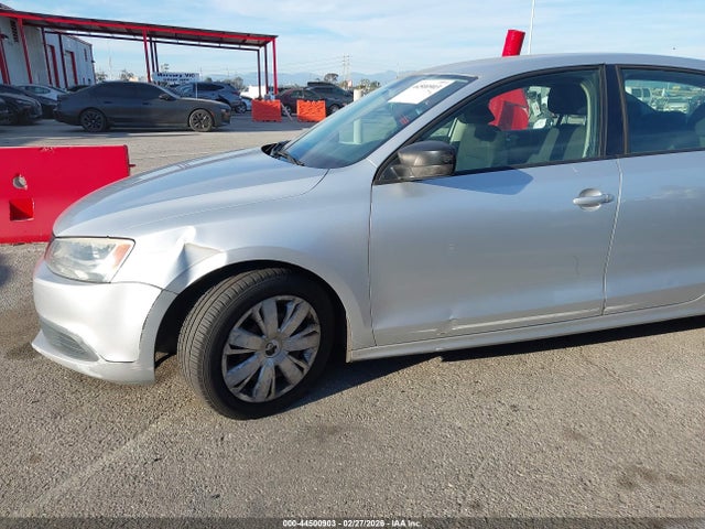 Продаж на аукціоні авто 2012 Volkswagen Jetta 2.0l S, vin: 3VW2K7AJ8CM394882, номер лоту: 44500903