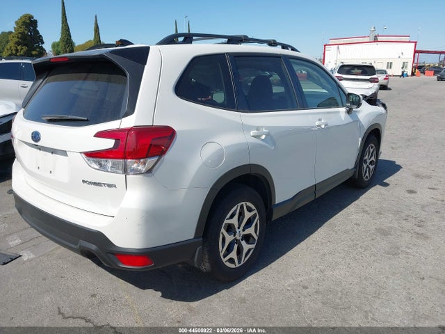 Subaru Forester Premium 2024 JF2SKADC4RH518321 Image 4