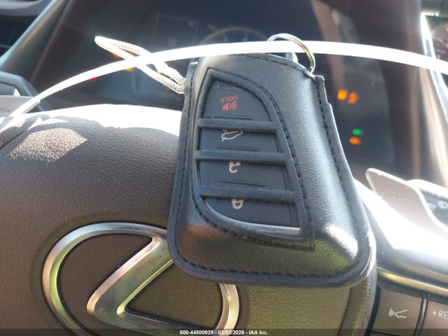 58ABZ1B17KU028209 Lexus ES 350