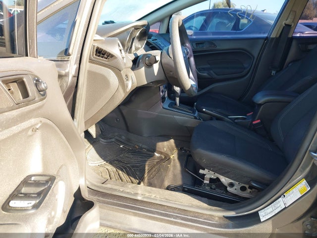3FADP4EJ3KM130219 Ford FIESTA SE