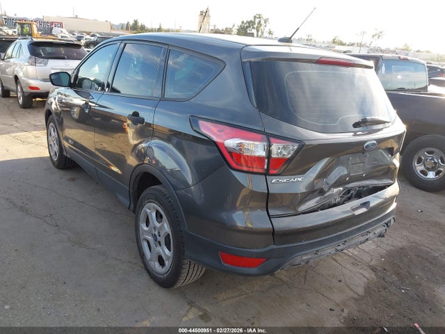 2018 FORD ESCAPE 1FMCU0F75JUA63896 Photo 2