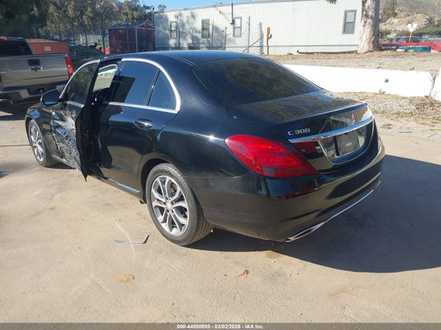 2017 Mercedes-benz C 300 მანქანა იყიდება აუქციონზე, vin: 55SWF4JBXHU186822, აუქციონის ნომერი: 44500955