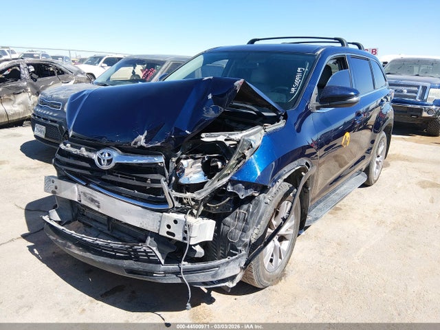 Toyota Highlander Le Plus V6 2015 5TDZKRFH4FS096000 Image 2
