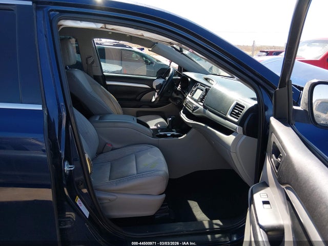 Toyota Highlander Le Plus V6 2015 5TDZKRFH4FS096000 Image 5