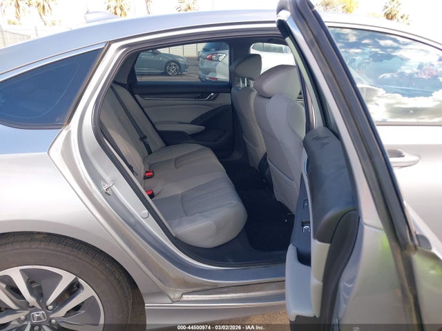 Honda Accord Hybrid Touring 2018 1HGCV3F97JA005361 Image 8