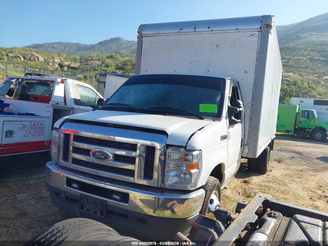 44500976 :رقم المزاد ، 1FDWE3FN3RDD00410 vin ، 2024 Ford E-350 Cutaway مزاد بيع