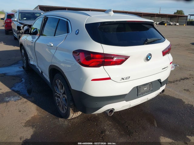 2022 BMW X2 WBXYJ1C01N5U85439 Photo 2