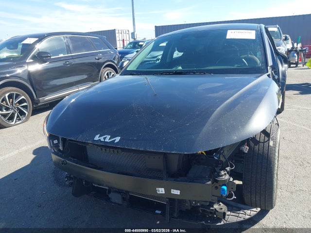 3KPFT4DE2SE130421 KIA K4 Lxs