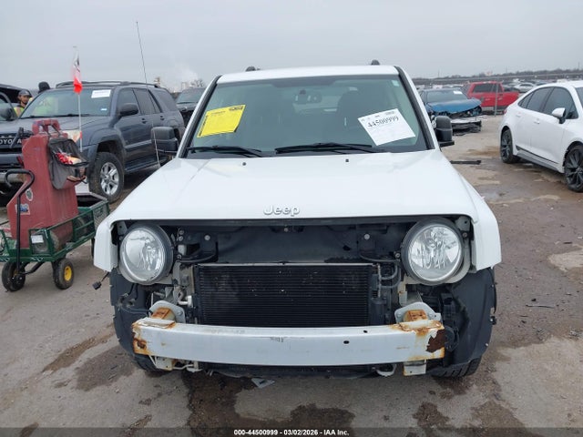 44500999 :رقم المزاد ، 1C4NJPFA1GD677900 vin ، 2016 Jeep Patriot High Altitude Edition مزاد بيع