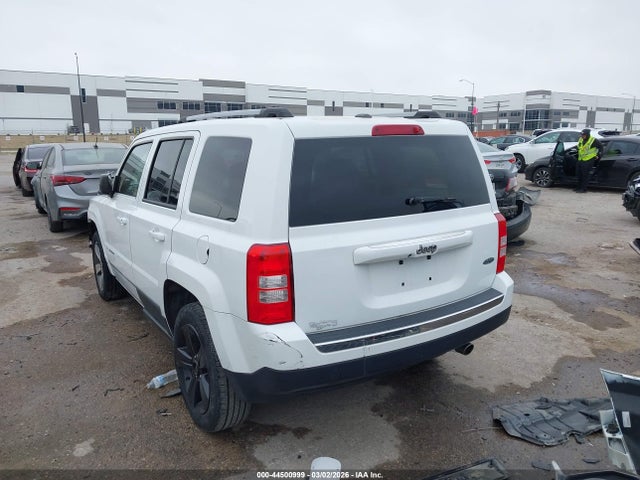 44500999 :رقم المزاد ، 1C4NJPFA1GD677900 vin ، 2016 Jeep Patriot High Altitude Edition مزاد بيع