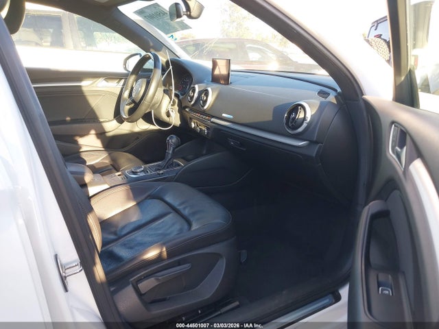 2017 AUDI A3 WAUAUGFF4H1025189 Photo 4