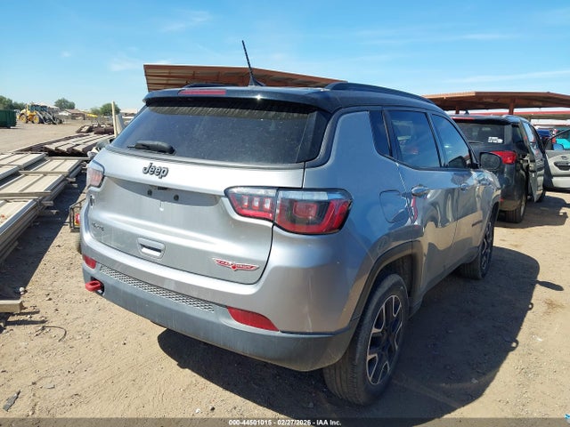 3C4NJDDB2LT214517 Jeep Compass Trailhawk 4x4