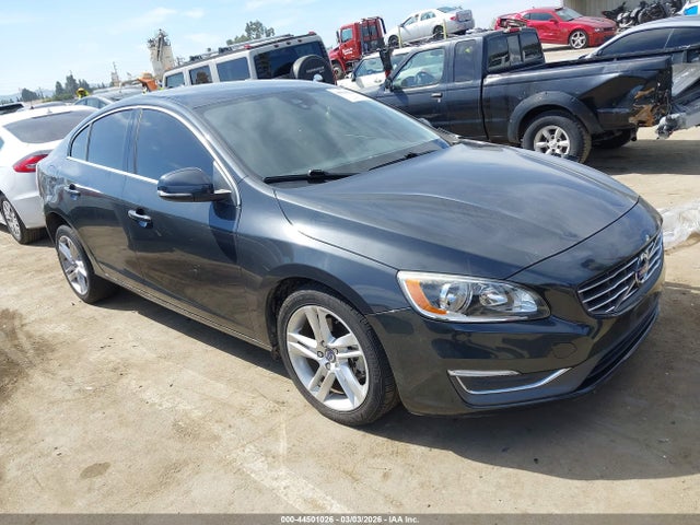 2015 VOLVO S60 YV126MFB0F2301236