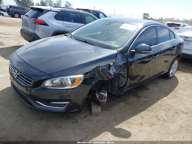 2015 VOLVO S60 YV126MFB0F2301236 Photo 1