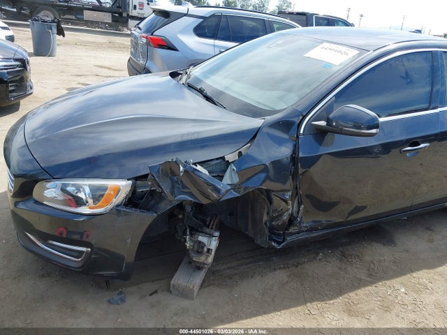 2015 VOLVO S60 YV126MFB0F2301236 Photo 5
