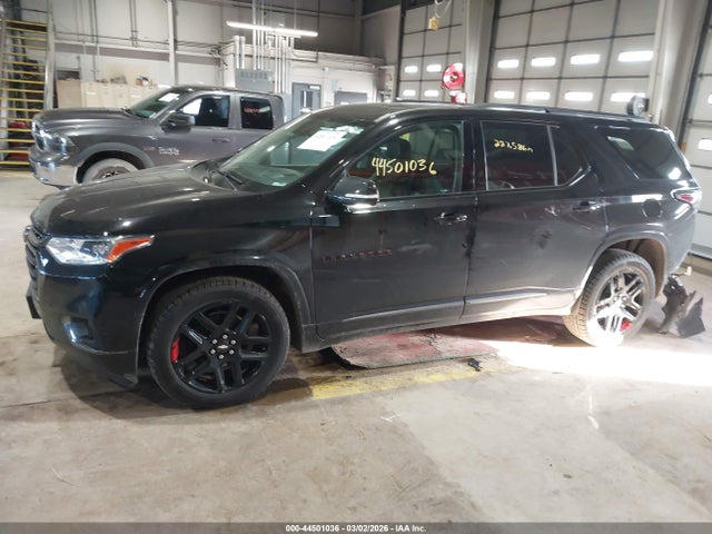 1GNEVJKW4JJ221263 Chevrolet Traverse Premier