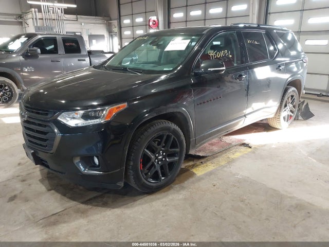 1GNEVJKW4JJ221263 Chevrolet Traverse Premier