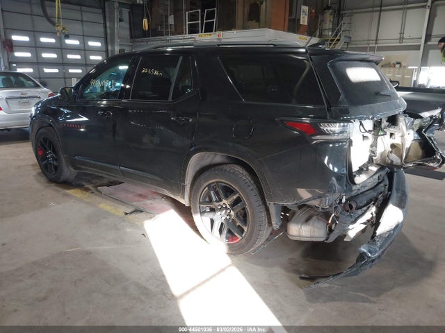 1GNEVJKW4JJ221263 Chevrolet Traverse Premier