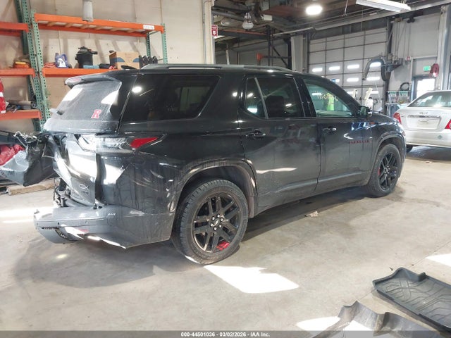 1GNEVJKW4JJ221263 Chevrolet Traverse Premier