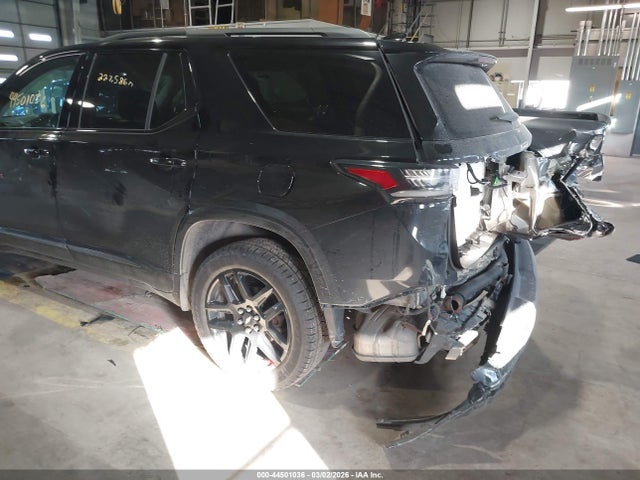 1GNEVJKW4JJ221263 Chevrolet Traverse Premier