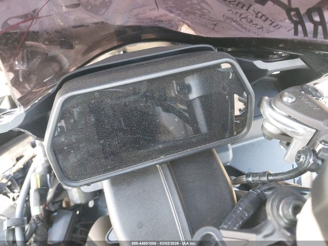 Yamaha YZFR1 2024 JYARN66Y8RA001084 Image 7