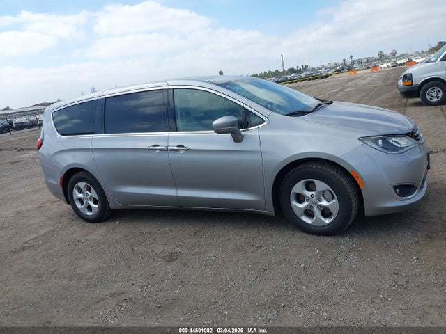 Aukcja sprzedaży 2018 Chrysler Pacifica Hybrid Touring Plus, vin: 2C4RC1H75JR332965, numer aukcji: 44501082