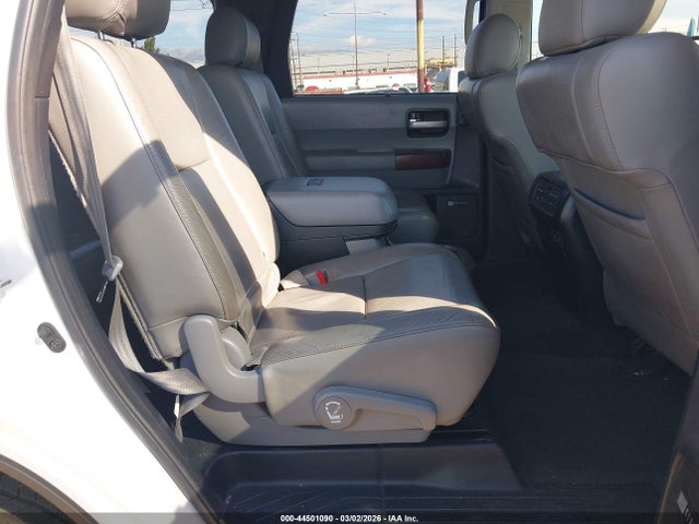 Toyota Sequoia Platinum 2017 5TDDW5G10HS151764 Image 8