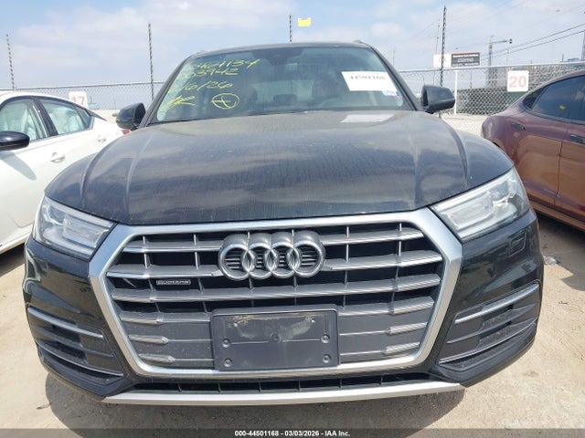 WA1ANAFY9J2003942 Audi Q5 2.0t Premium/2.0t Tech Premium