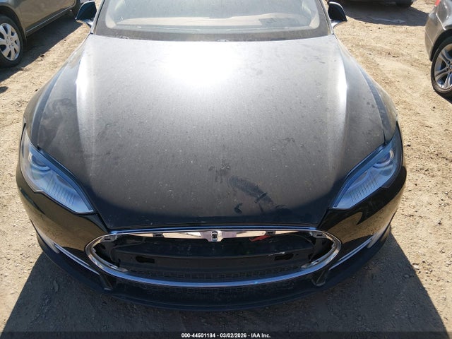 2014 TESLA MODEL S 5YJSA1H15EFP52844 Photo 9