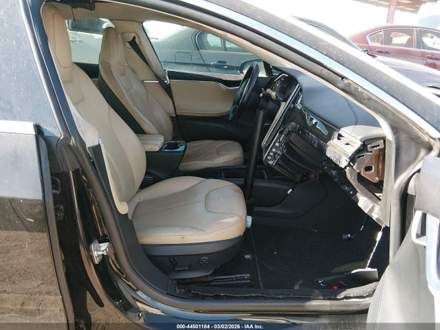 2014 TESLA MODEL S 5YJSA1H15EFP52844 Photo 4