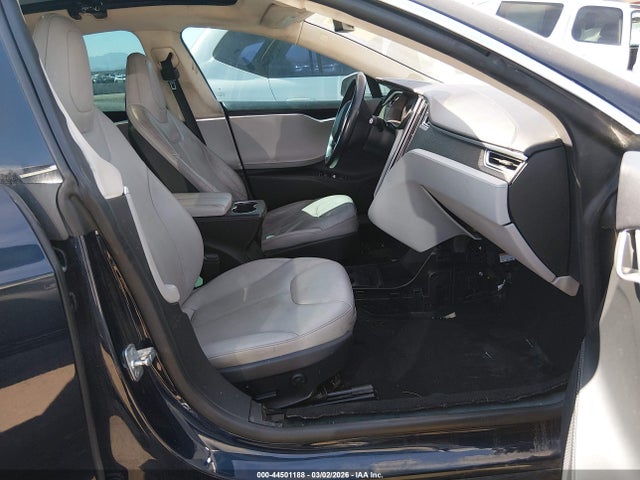 2014 TESLA MODEL S 5YJSA1H17EFP49993 Photo 4