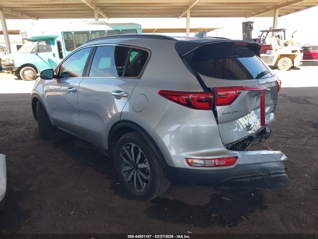 2018 KIA SPORTAGE KNDPN3AC3J7420676 Photo 2