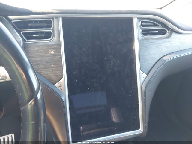 Продаж на аукціоні авто 2016 Tesla Model X 60d/p100d/p90d, vin: 5YJXCAE47GF003173, номер лоту: 44501203