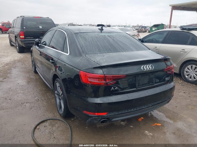 2018 AUDI A4 WAUENAF48JA166797 Photo 2