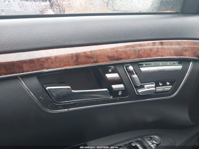44501211 :رقم المزاد ، WDDNG7BB6BA387102 vin ، 2011 Mercedes-benz S 550 مزاد بيع