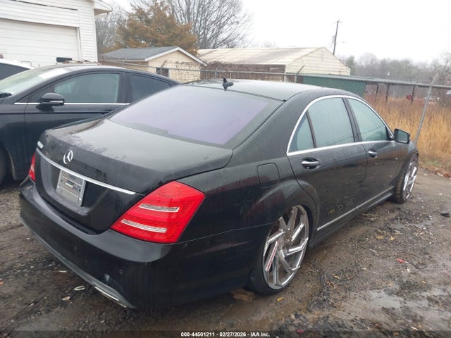 2011 MERCEDES-BENZ S 550 WDDNG7BB6BA387102 Photo 3