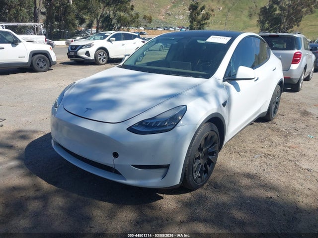 5YJYGDED4MF122630 Tesla Model Y Standard Range Rear-wheel Drive