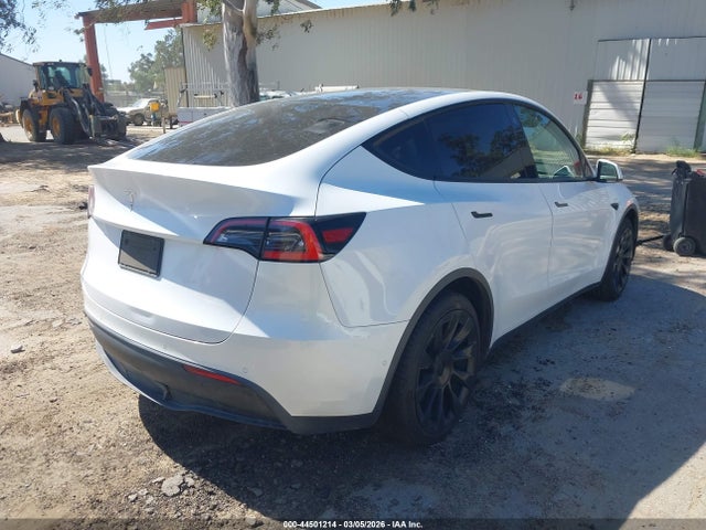 5YJYGDED4MF122630 Tesla Model Y Standard Range Rear-wheel Drive