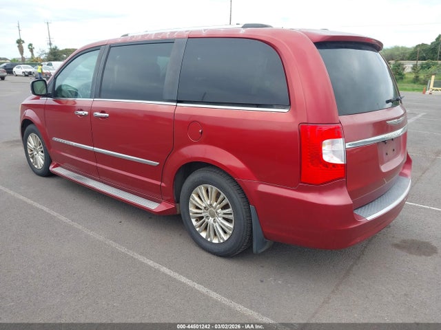 2015 CHRYSLER TOWN & COUNTRY 2C4RC1GG9FR596702 Photo 2