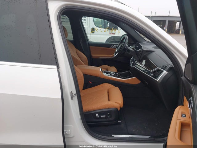 44501440 :رقم المزاد ، 5UX23EU05R9W11205 vin ، 2024 Bmw X5 Xdrive40i مزاد بيع