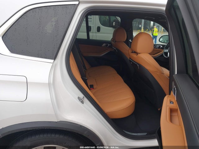44501440 :رقم المزاد ، 5UX23EU05R9W11205 vin ، 2024 Bmw X5 Xdrive40i مزاد بيع