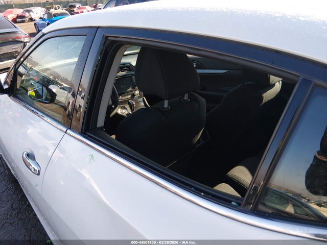 1N4AA6AP5HC452056 Nissan Maxima 3.5 S
